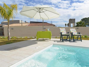 Holiday home with private pool, Fontane Bianche